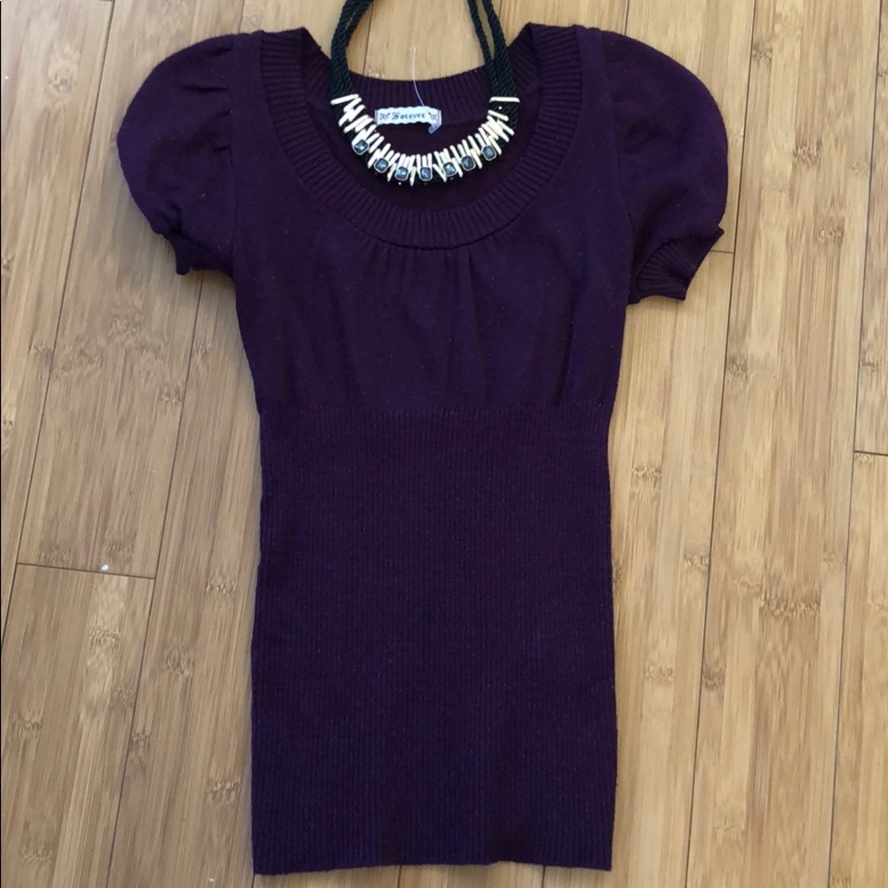 Forever 21 maroon short-sleeved light sweater💐